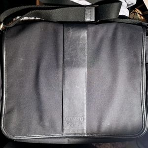 COACH Messenger Bag (black) *AUTHENTIC*